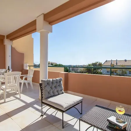 King By Algarve Holidays ヴィラモウラ