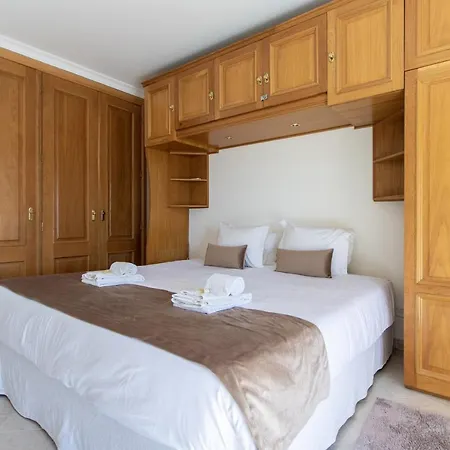King Apartment *